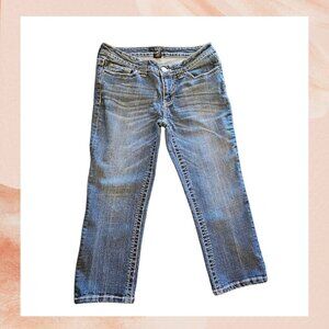 A.n.a Dark Wash Embroidered Capri Jeans